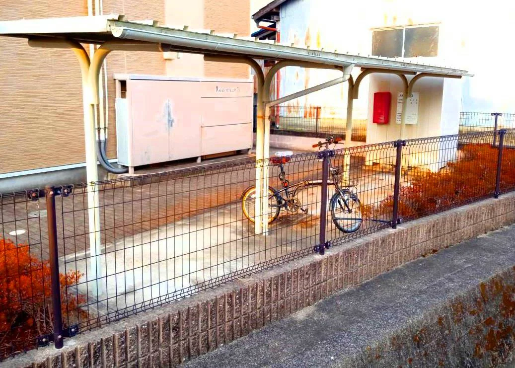 屋根付き駐輪場