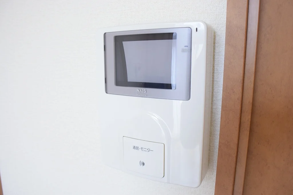 モニターつきインターホンで安心♪