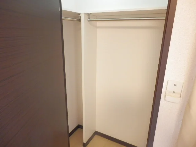 たくさん収納ができるウォークインクローゼット！