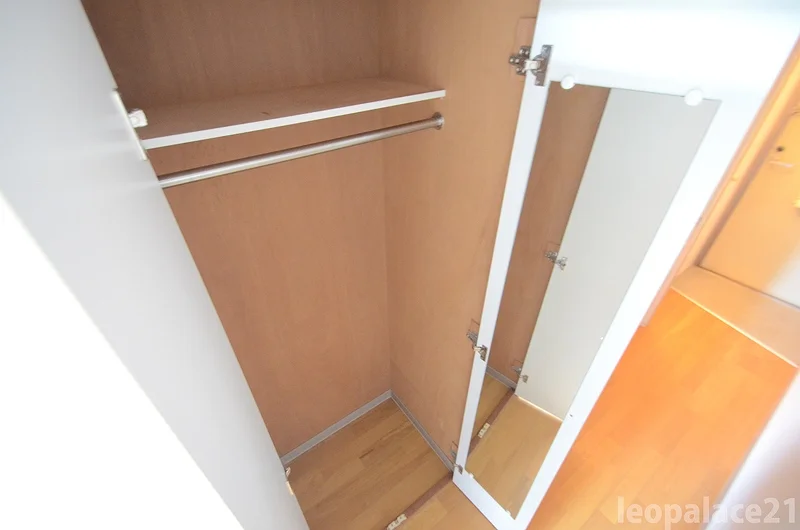 実際のお部屋と異なる場合がございます。