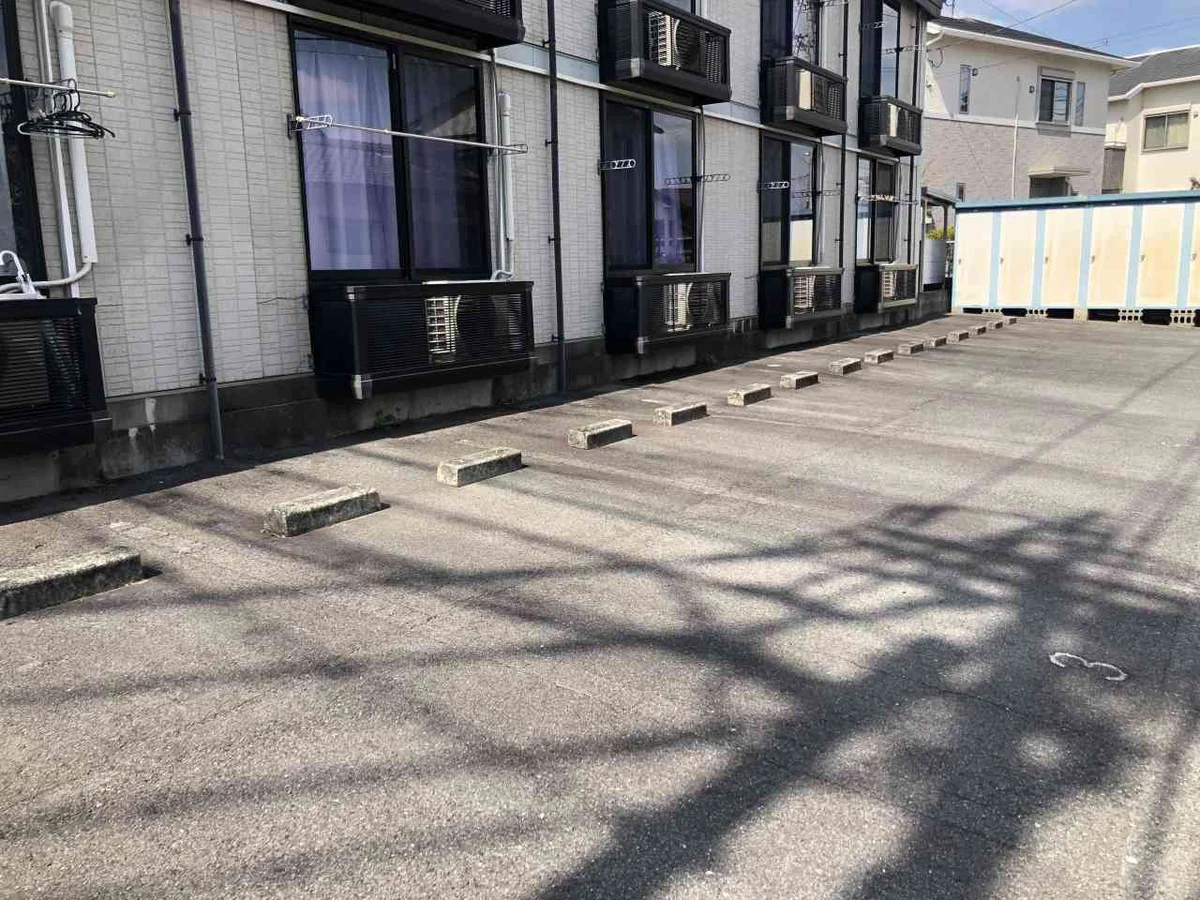 写真と現状が異なる場合は現状を優先します。