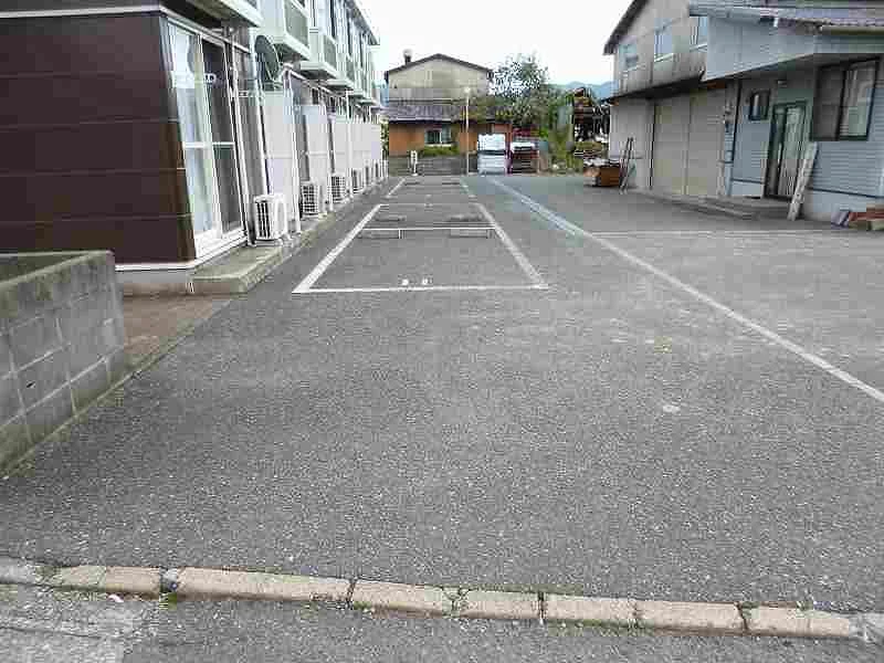 写真と現状が異なる場合は現状を優先します。