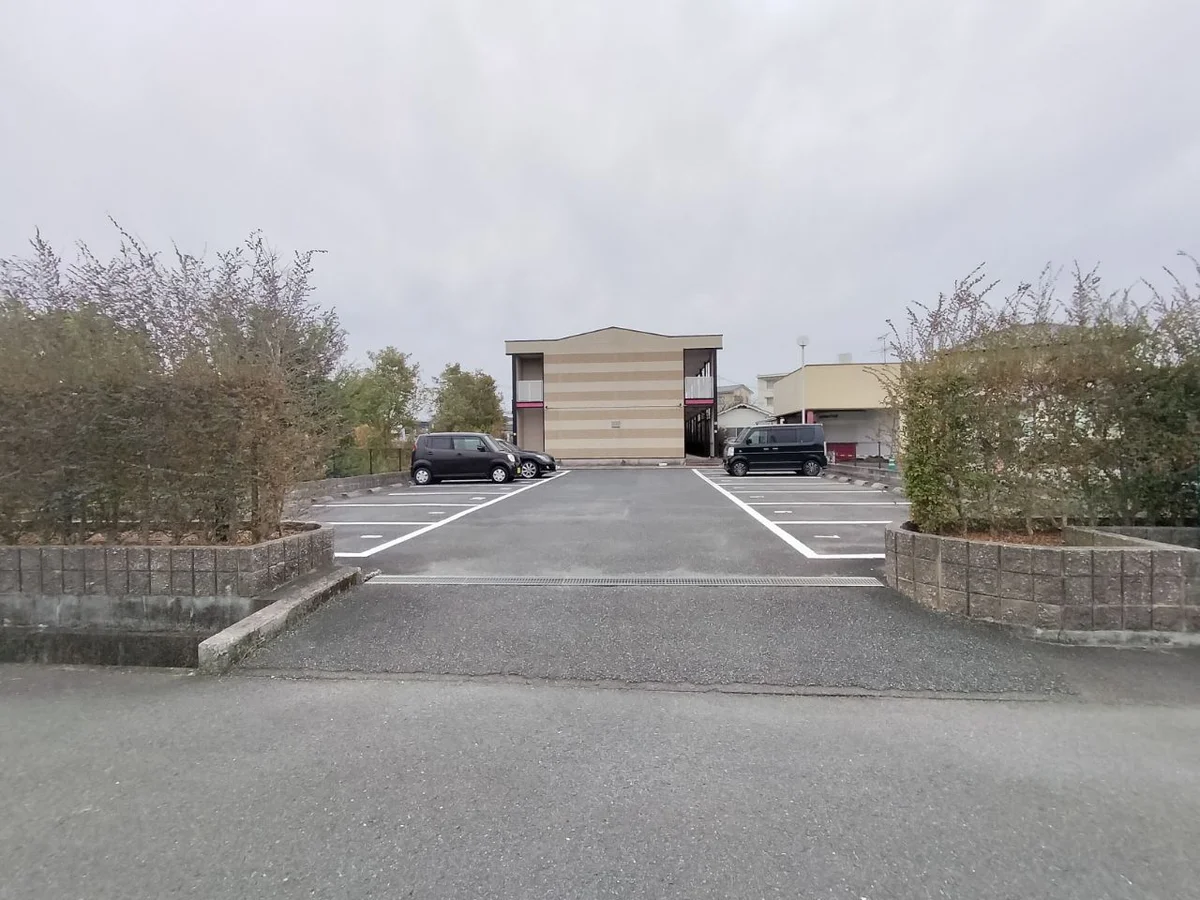 写真と現状が異なる場合は現状を優先します。