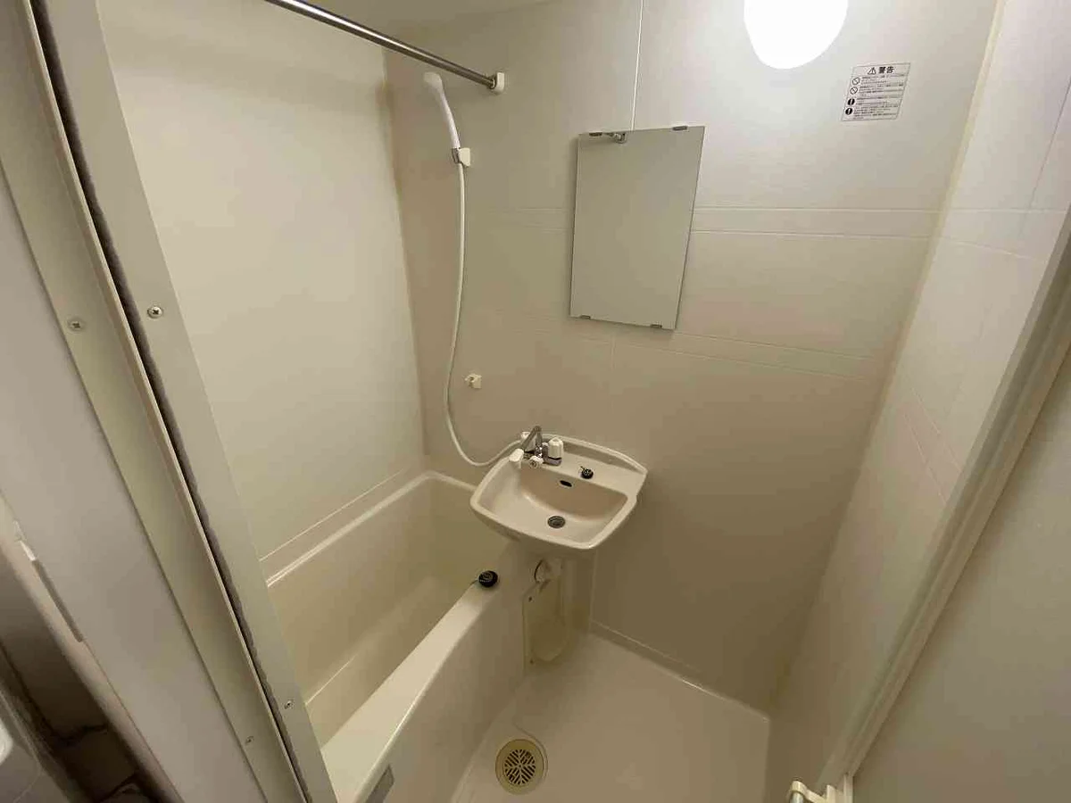 設備仕様は号室により異なる為、現況を優先致します。