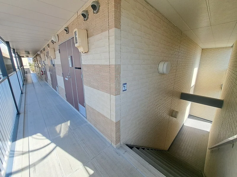 1F廊下、インフォメーションボード