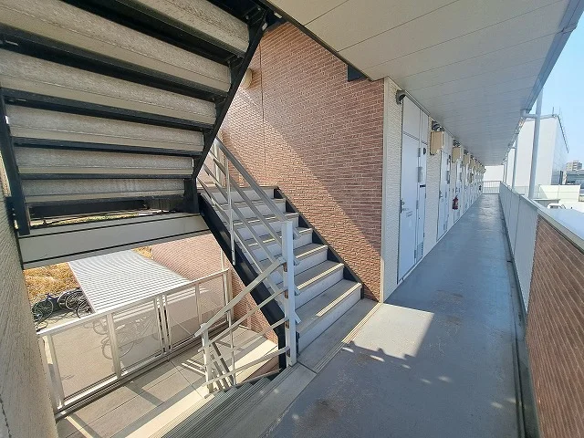 2F廊下　階段