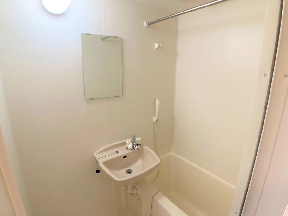 設備・仕様は号室により異なる為、現況を優先致します。