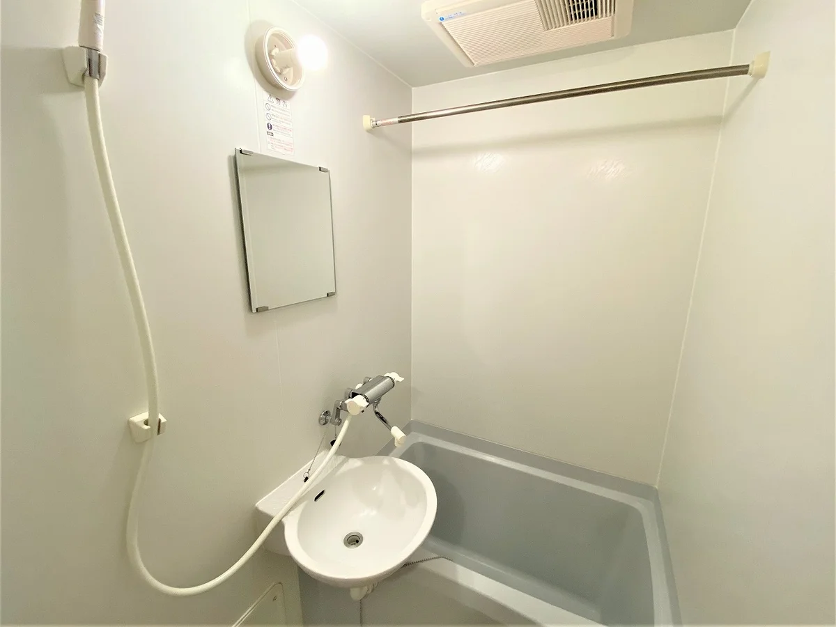 設備・使用は号室により異なる為、現況を優先致します。