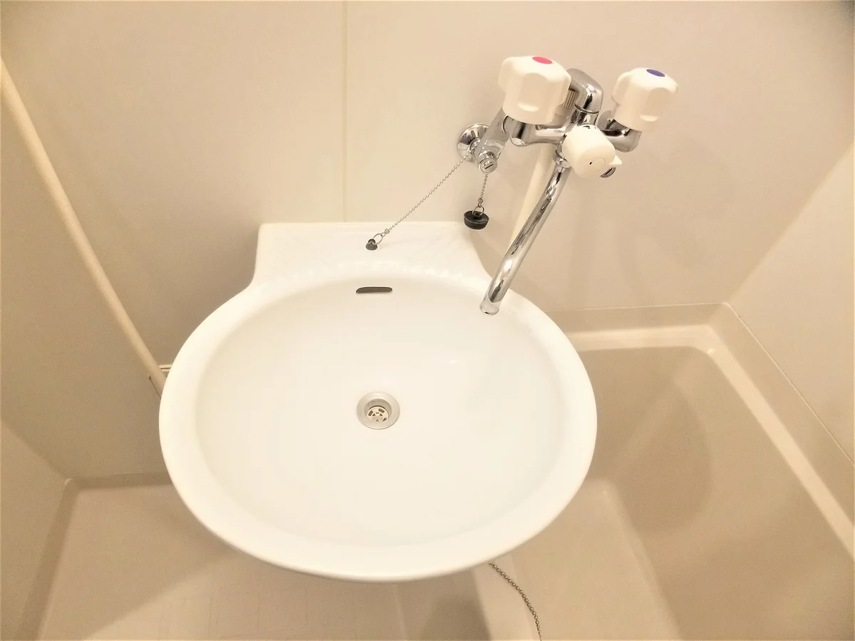 設備・使用は号室により異なる為、現況を優先致します。