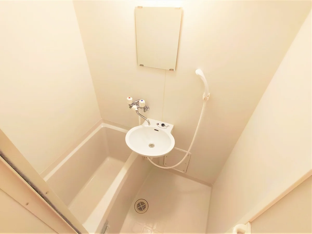 設備・使用は号室により異なる為、現況を優先致します。