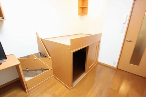 ベッド下収納でお部屋スッキリ片付きます。