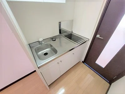 電気コンロ設置済み　すぐに使えます。