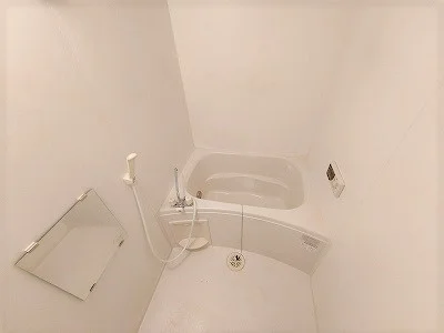 シャワー付きバスルーム