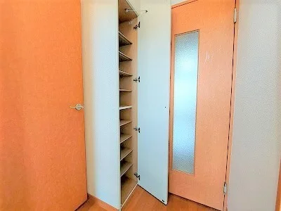 シューズボックス