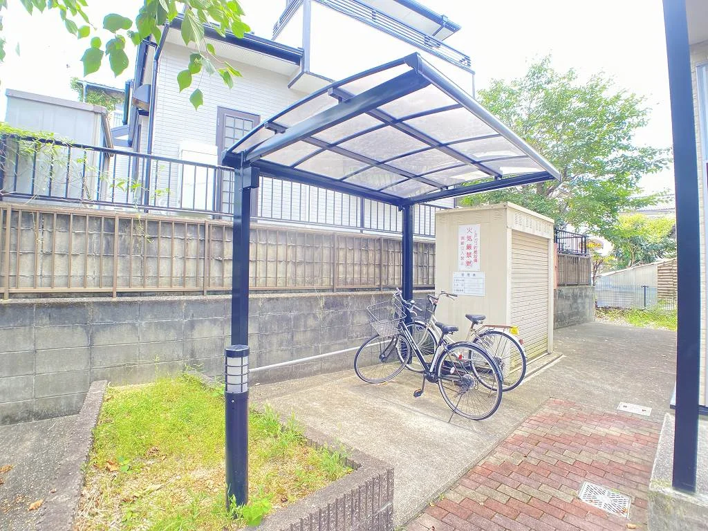 設備・仕様は号室によって異なる為現況を優先致します。