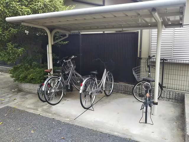 屋根付駐輪場