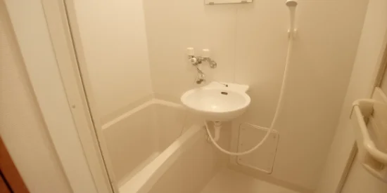 設備・使用は号室により異なる為、現況を優先致します。