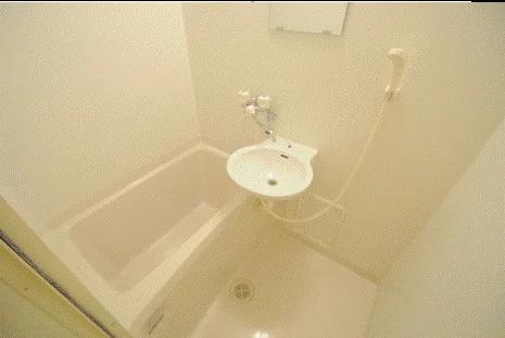 備品や設備仕様は号室等により異なります現地をご確認下さい。