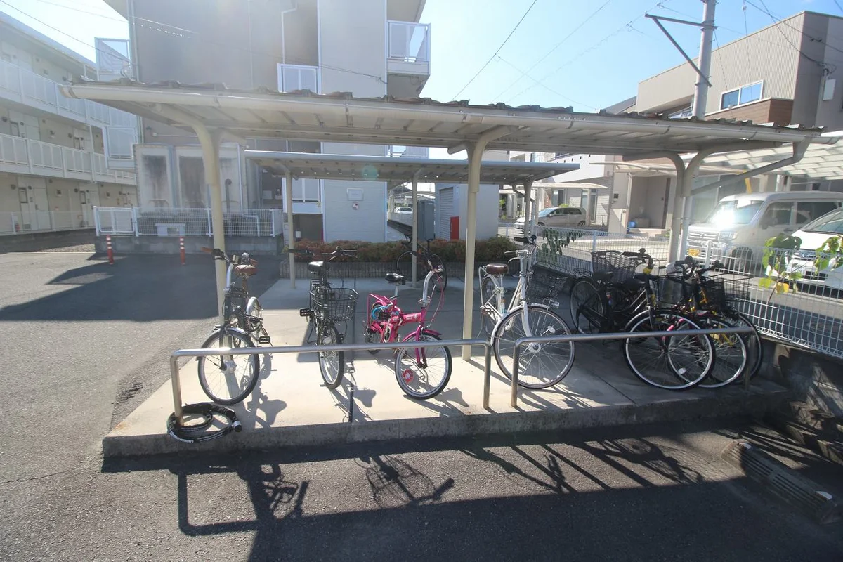 備品や設備仕様は号室等により異なります。現地をご確認下さい。　