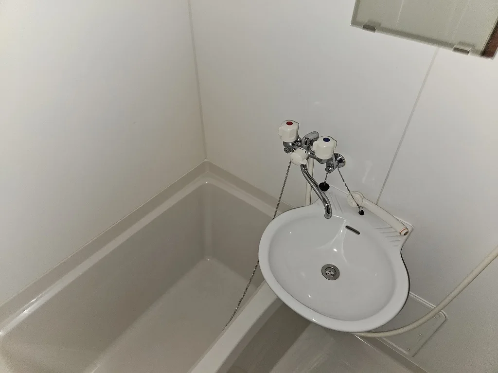 備品や設備仕様は号室等により異なります現地をご確認下さい。