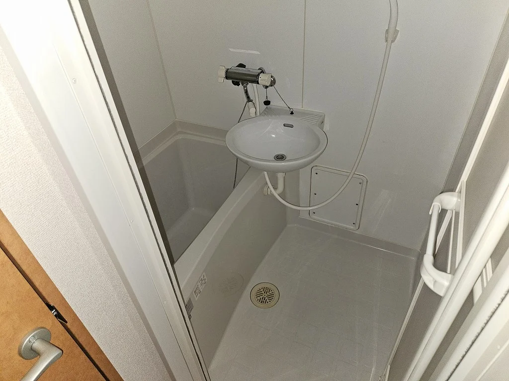 備品や設備仕様は号室により異なります。現地をご確認下さい。