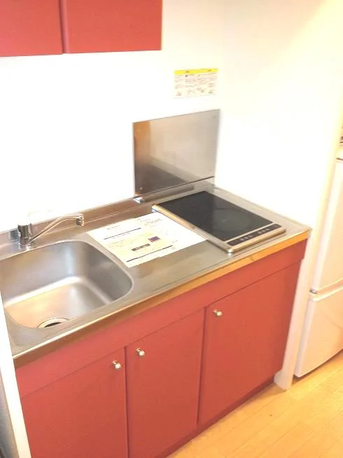 コンロの仕様が異なる場合があります