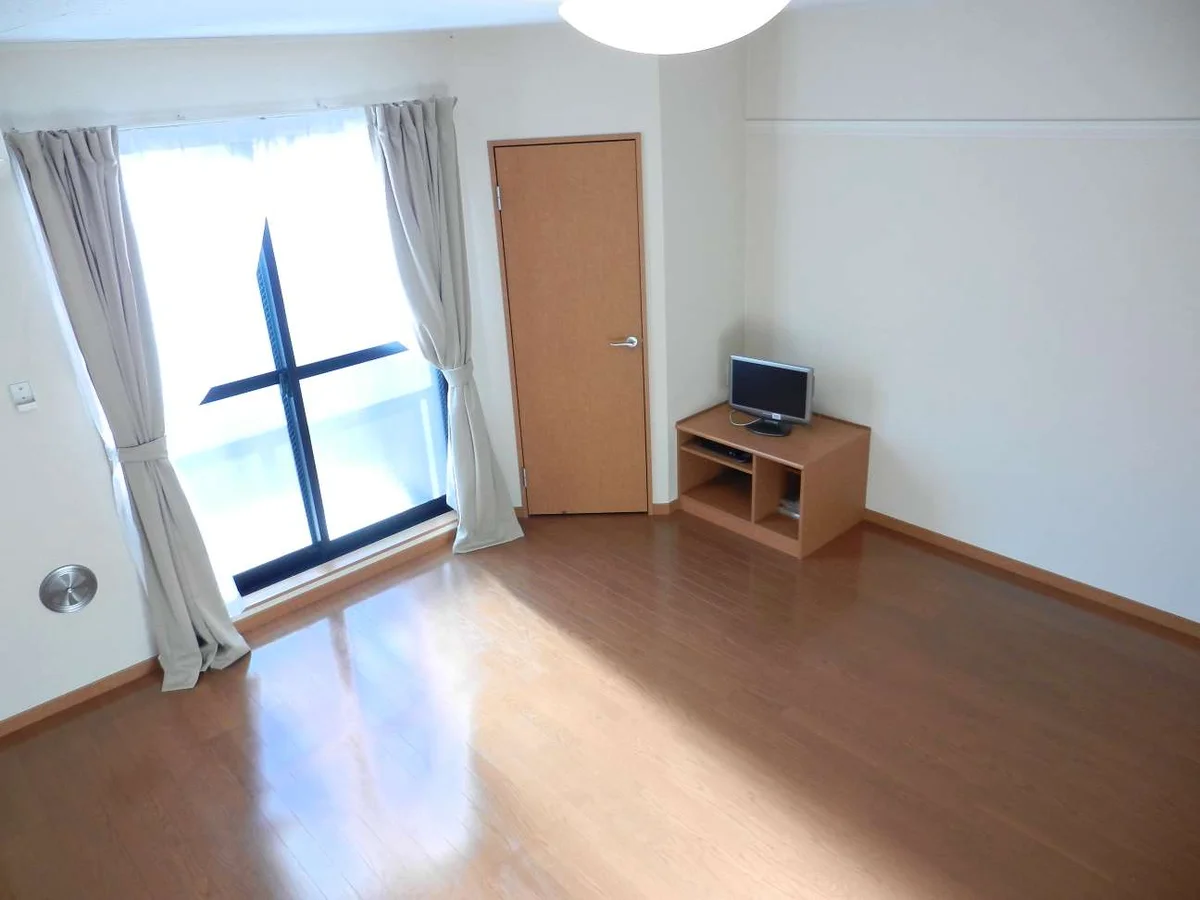 明るく開放感のあるお部屋