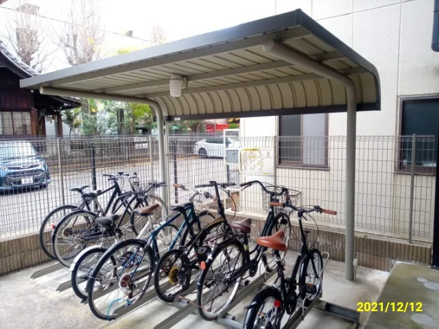 屋根付き駐輪場
