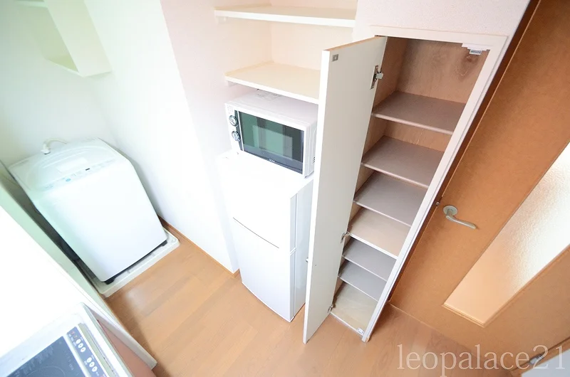電子レンジ・冷蔵庫完備！現状を優先します