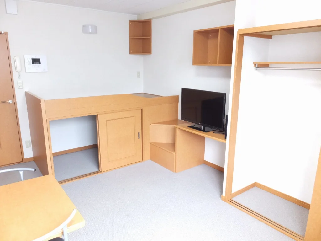 1階はフローリング、2階はじゅうたんです。