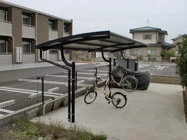 屋根付き駐輪場