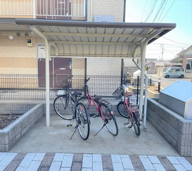 屋根付き駐輪場