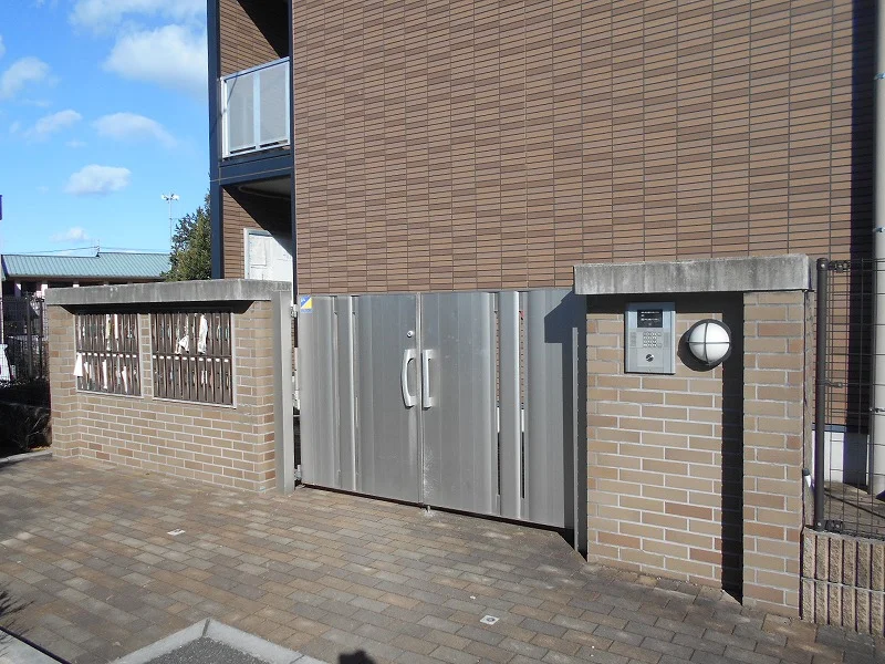 オートロックゲート付き。