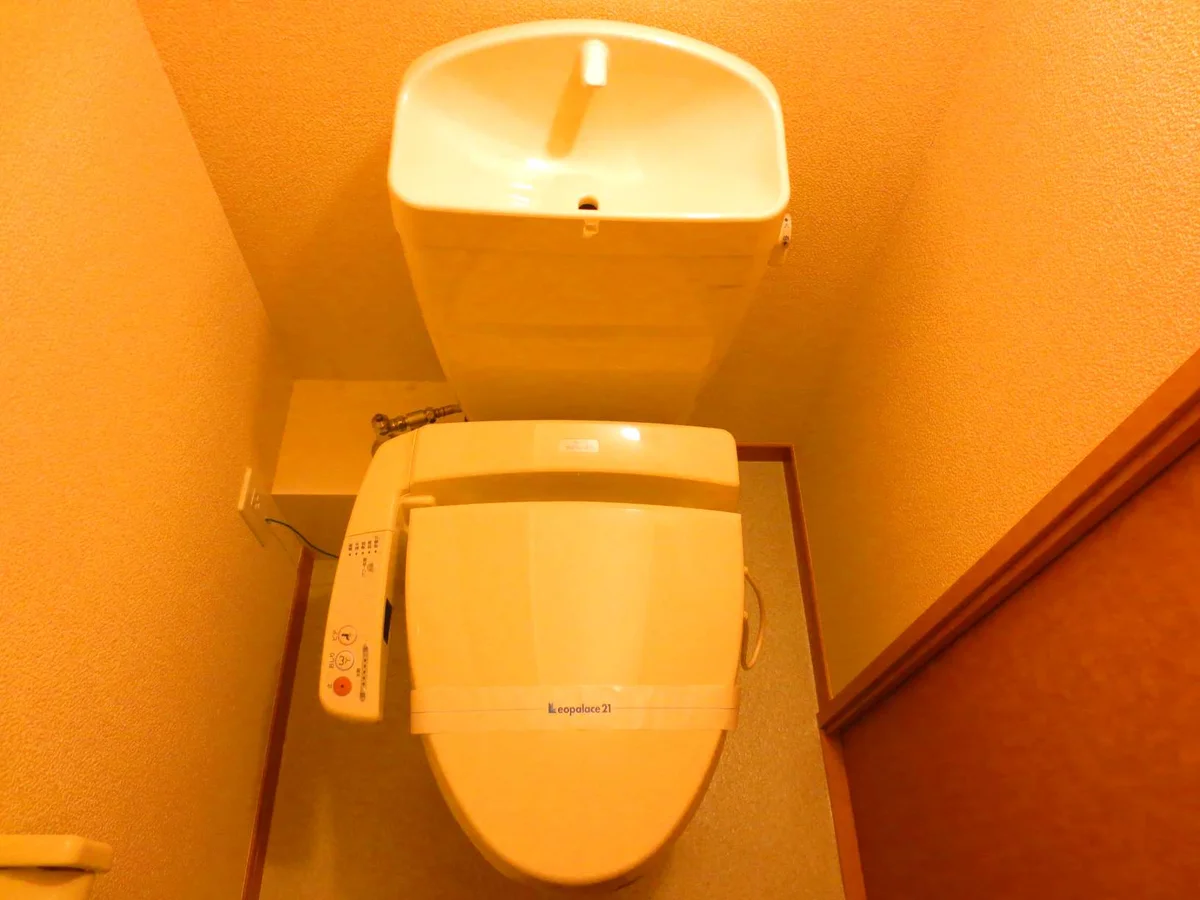 温水便座機能付き