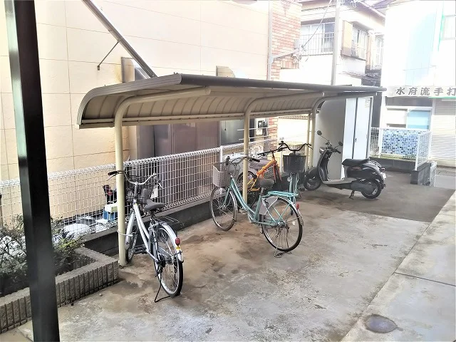 駐輪場完備