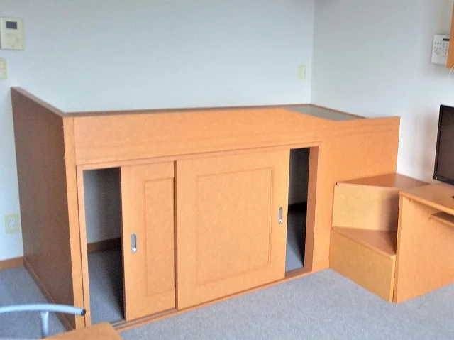 ハイベット下や階段下等、豊富な収納♪