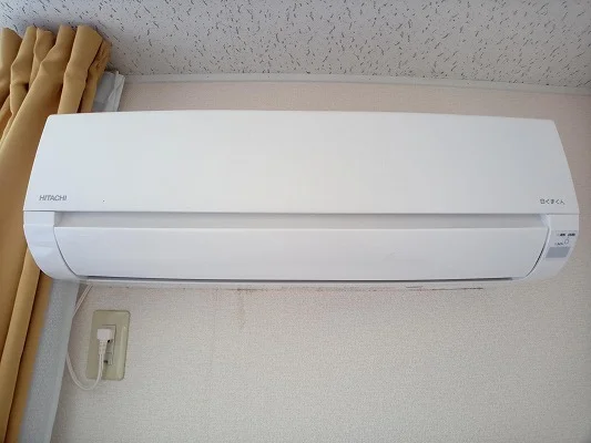 エアコン（メーカーが異なる場合が御座います)