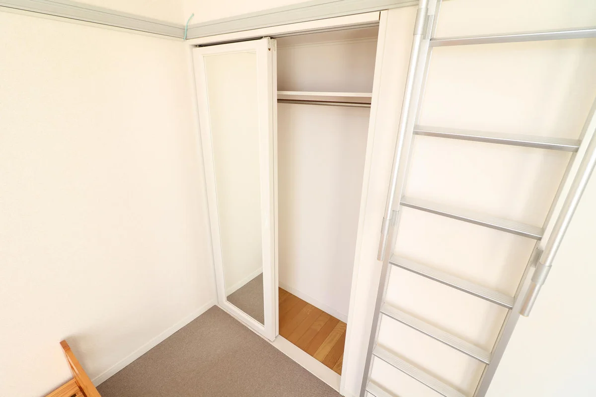 大型クローゼットにより女性の方でも収納が安心！