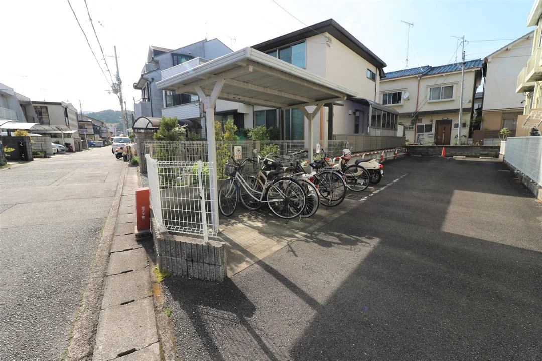 駐輪場完備