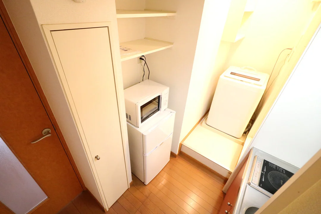 大型家具家電付きにより初めての一人暮らしの方も安心！