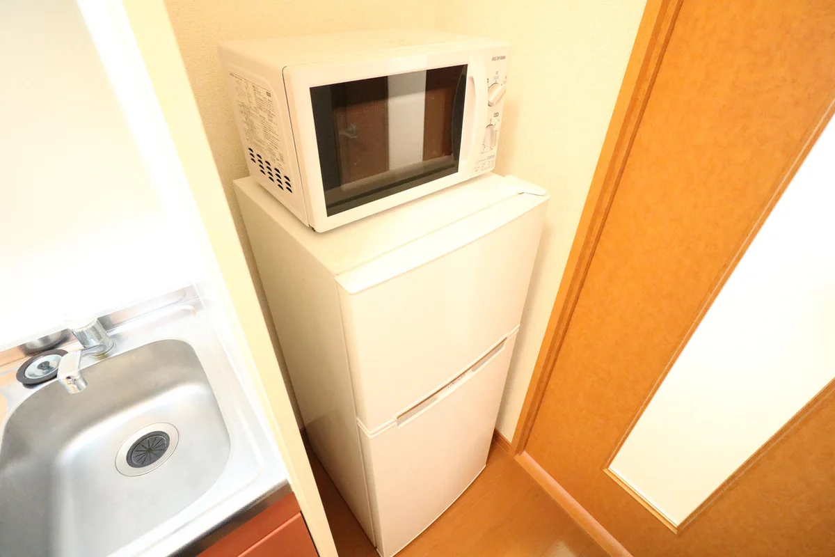 大型家具家電付きにより初めての一人暮らしの方も安心！