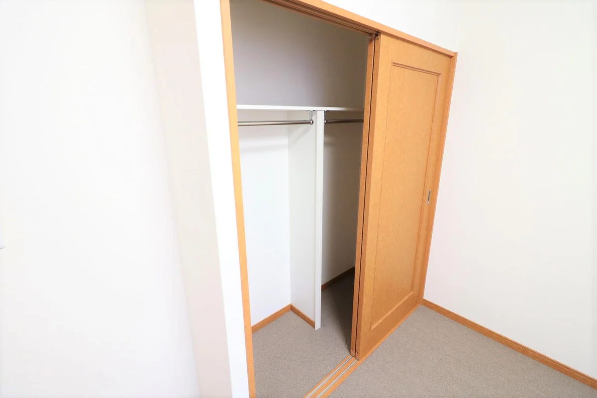 大型クローゼットにより女性の方でも収納が安心！