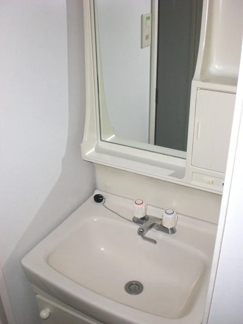 現況優先