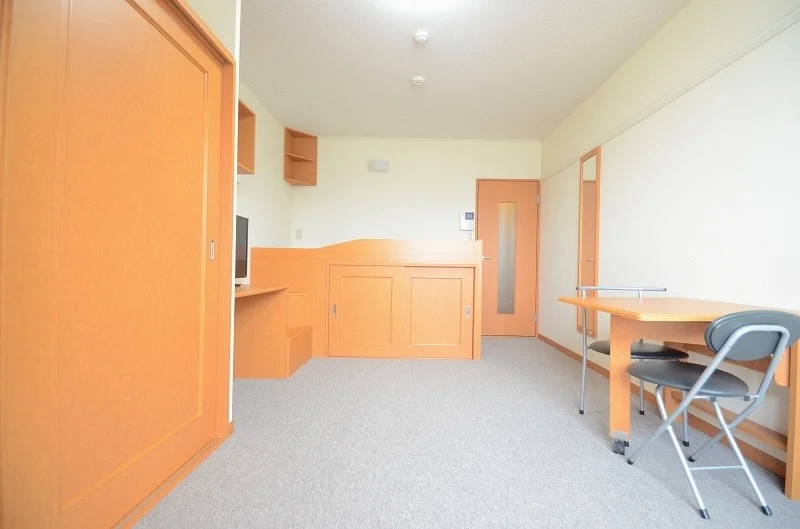 居間。現況優先