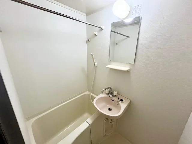 設備・仕様は号室により異なる為、現況を優先いたします。