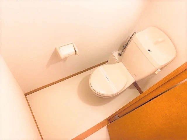 一人暮らしにも嬉しいトイレバス独立タイプ