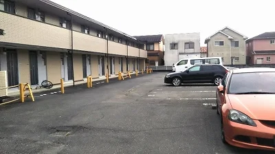 敷地内