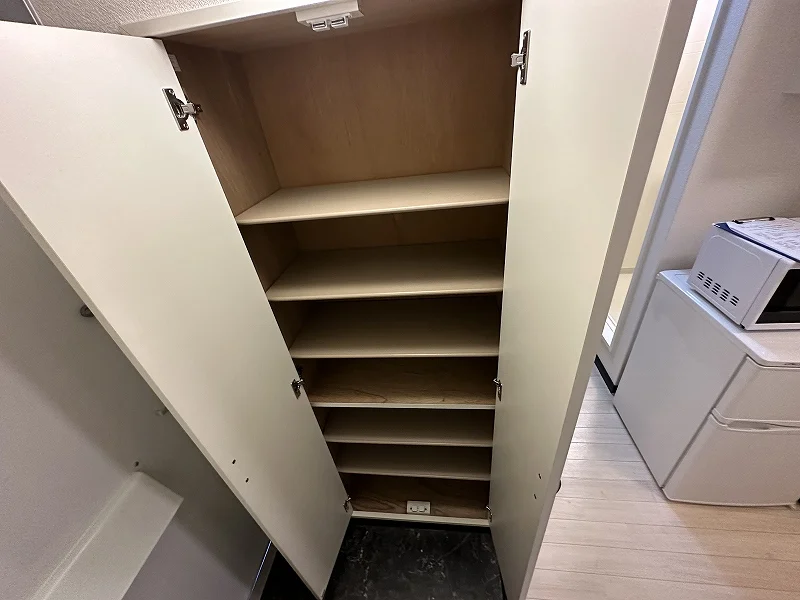 シューズボックス