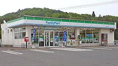 コンビニまで約１㌔
