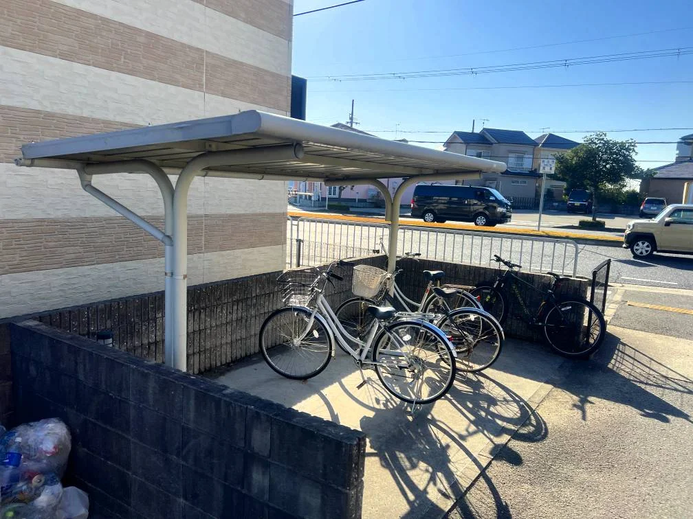 屋根付き駐輪場